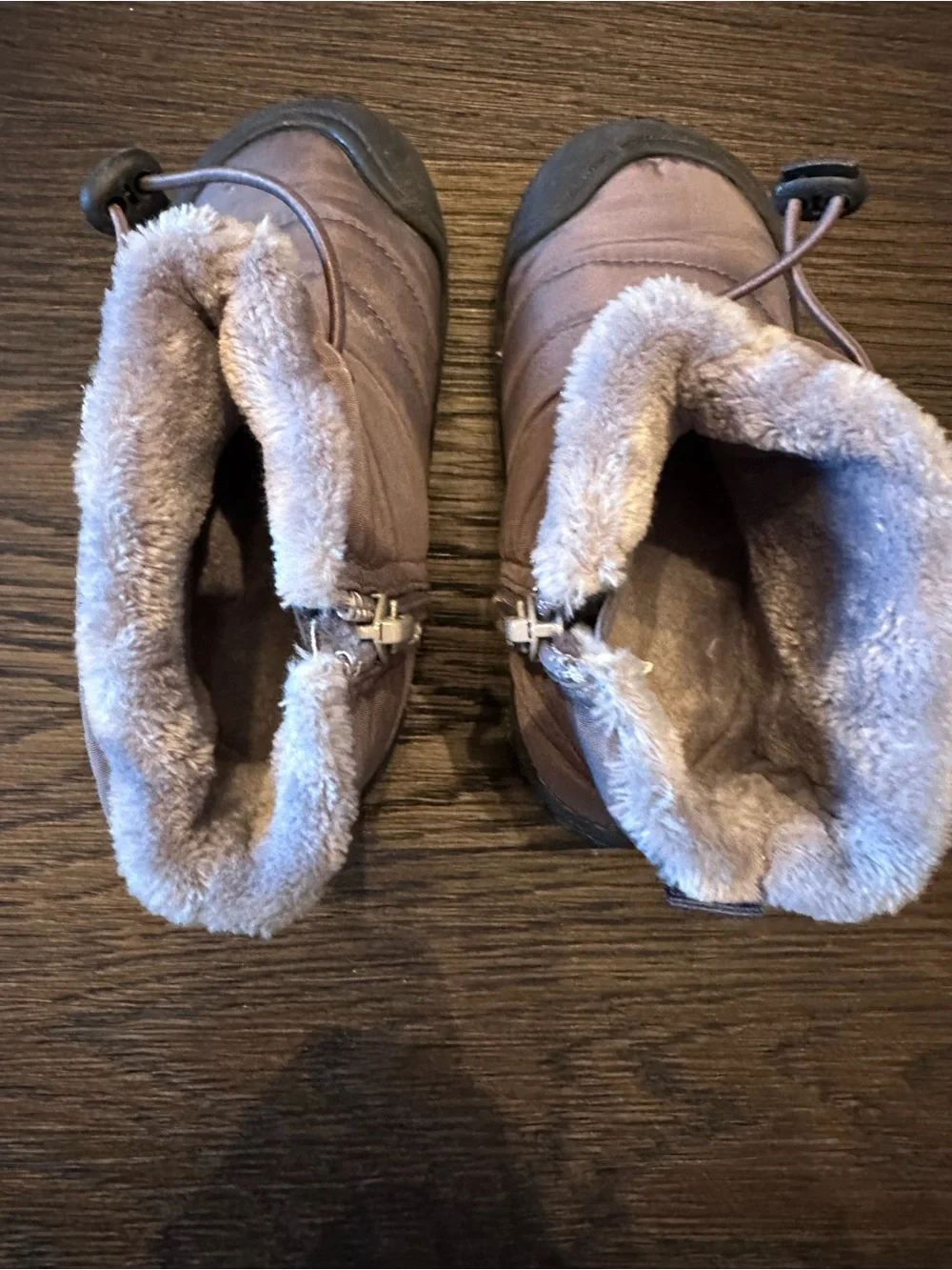 Kids Water-Resistant Snow Boots in Gray with Fleece Lining